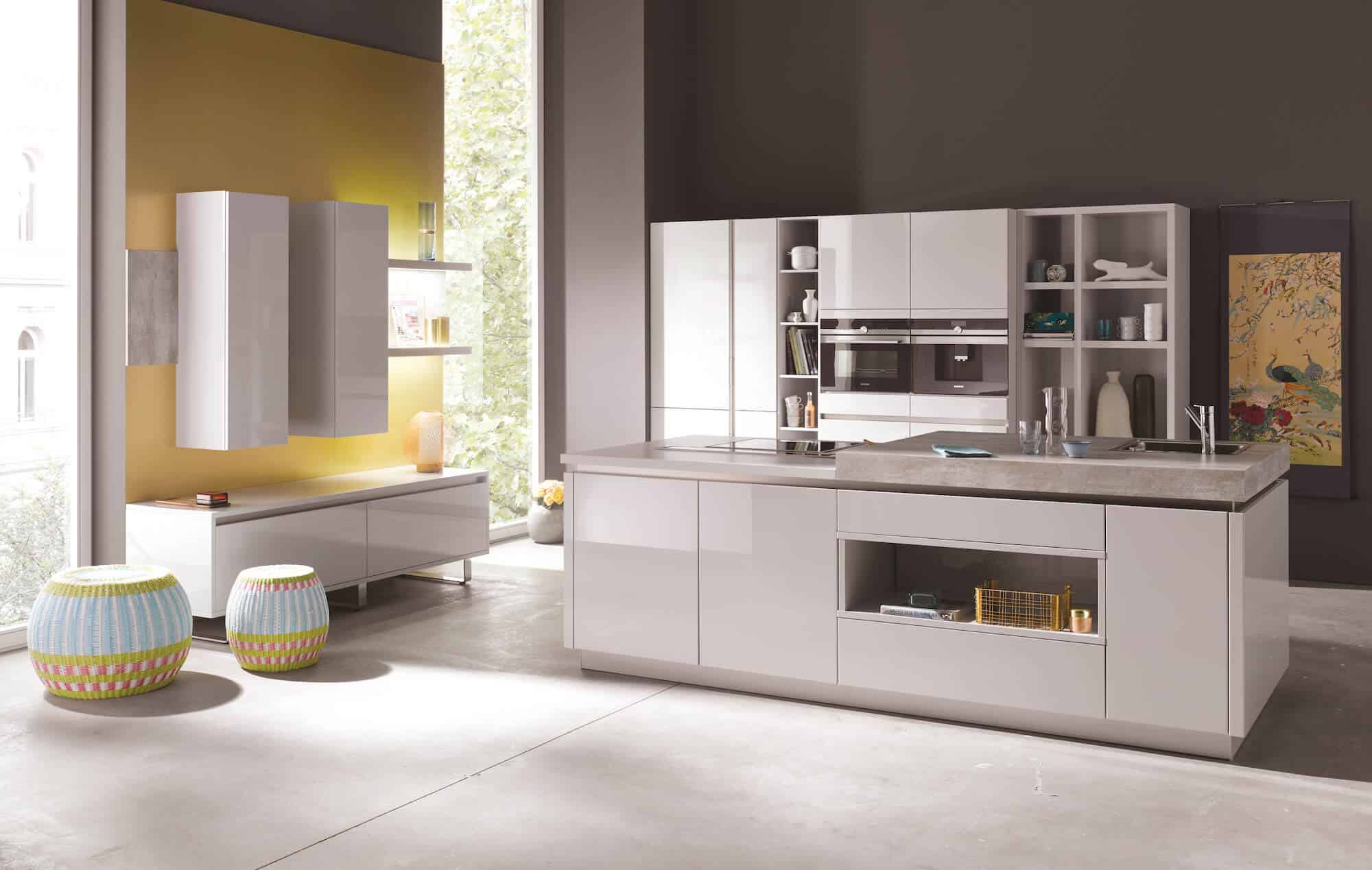 Bauformat-Kuechen-Design-Kueche-Lack-hochglanz-beige
