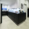 Kuechenhalle-Designkueche-U-Form-schwarz-matt-grifflos