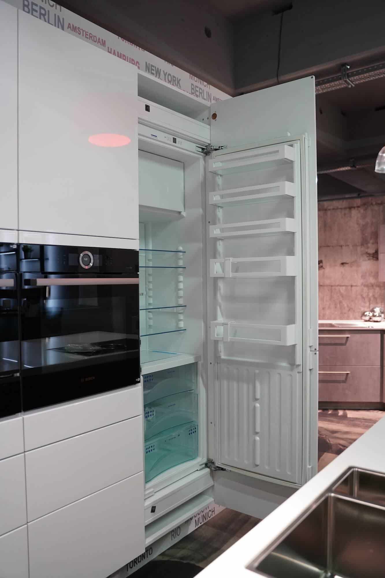 Ballerina Designküche Liebherr Einbau Kühlschrank