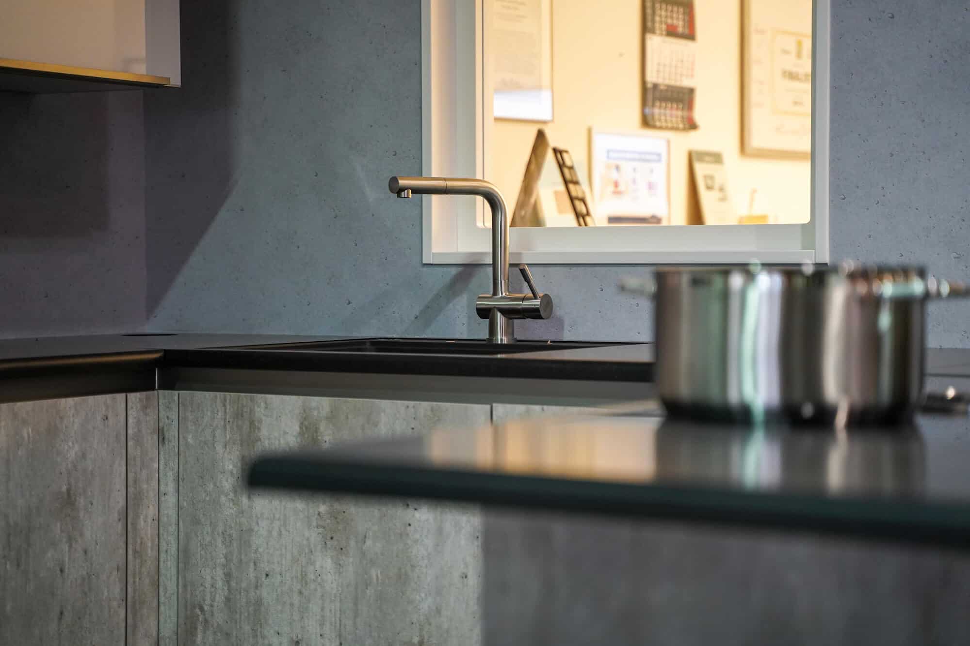 Fragranit Küchenspüle mit Edelstahl Armatur