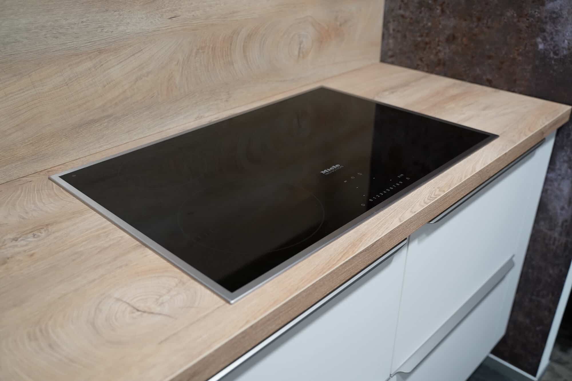 Miele Induktionskochfeld modern mit Edelstahl Rahmen