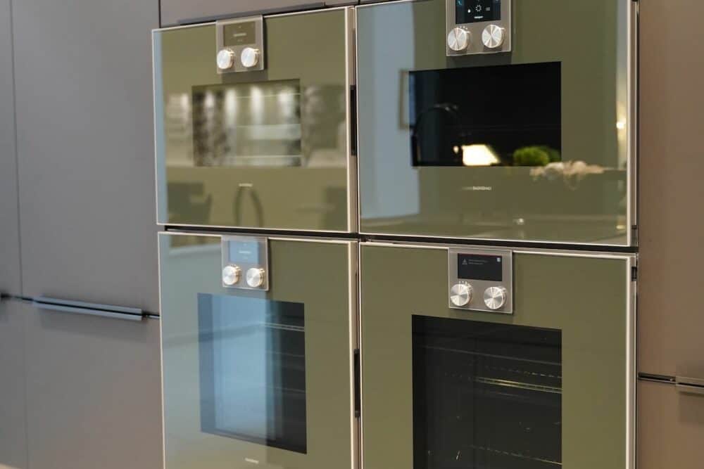 Elektrogeräte Wandschrank Kücheninsel matt grau