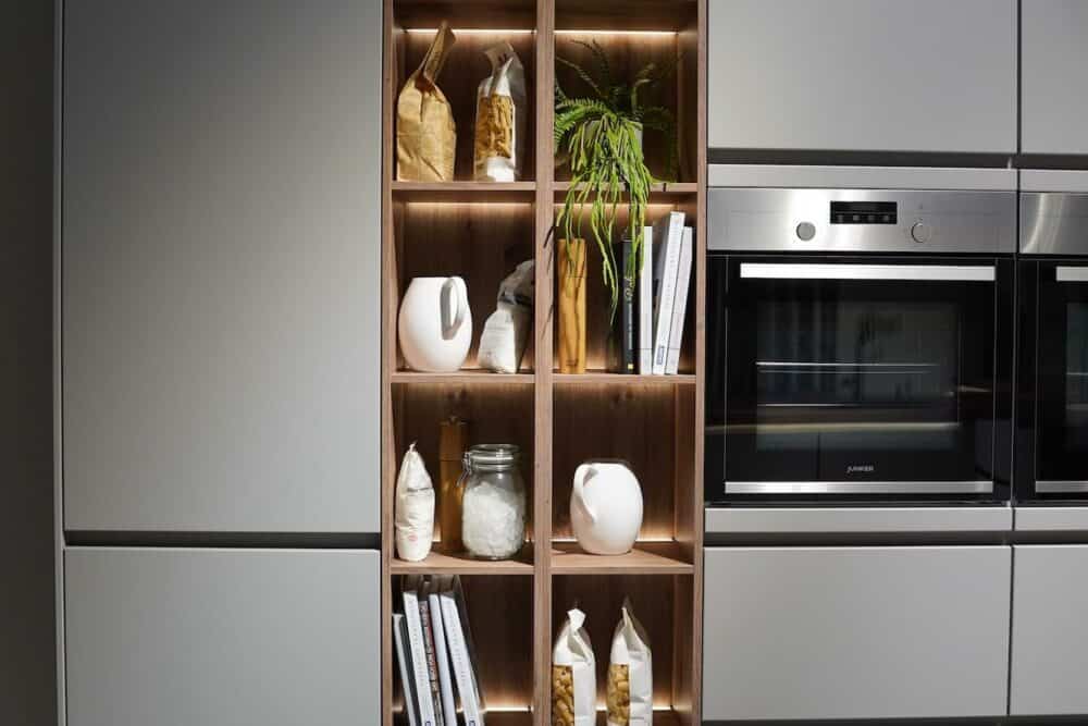 Nobilia Wandschrank mit offenem Holz Regal
