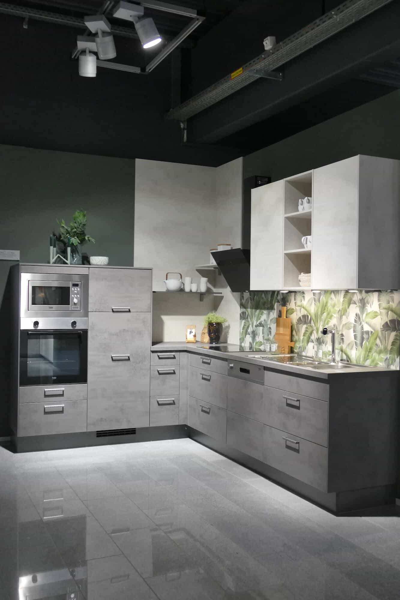 Nobilia moderne L-Küche Beton grau