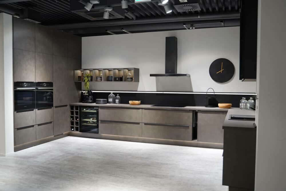Nobilia moderne L-Küche Beton terragrau