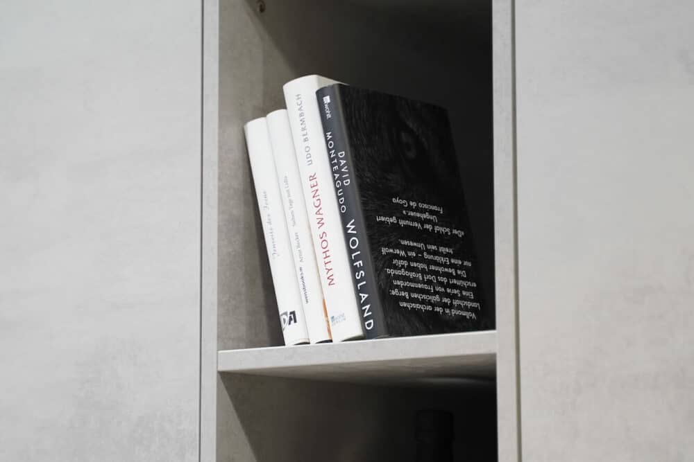 Offener Wandschrank Beton Fronten Nobilia U-Küche