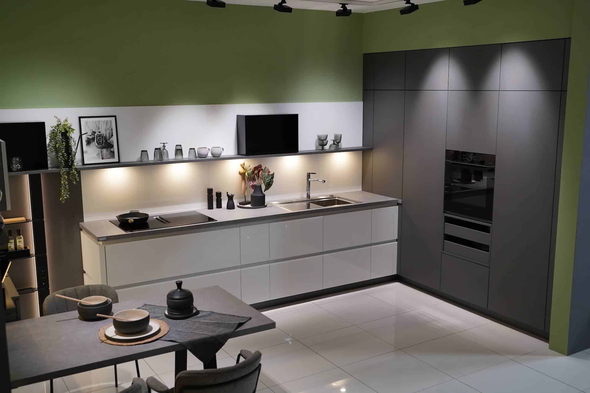 Ballerina Design Küche grifflos hochglanz smart Glas