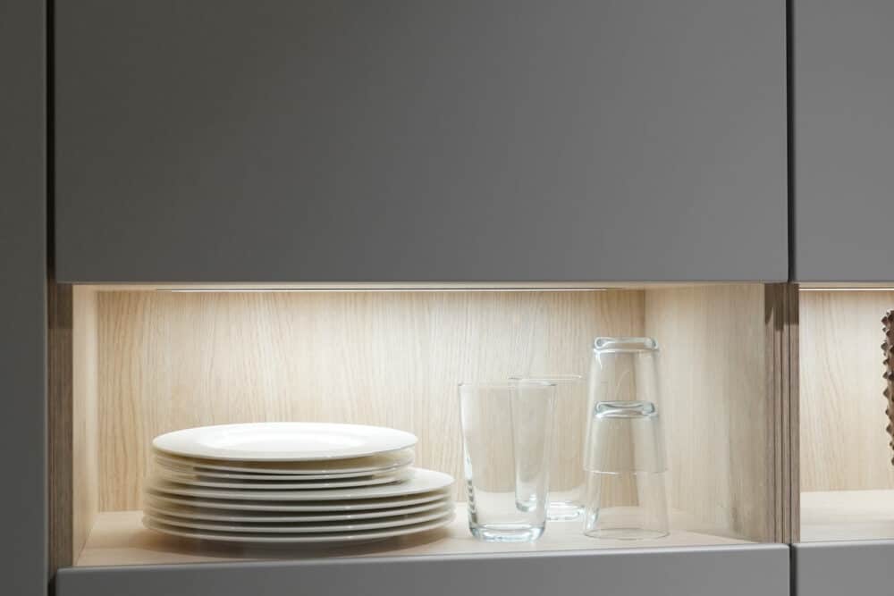 Glas Oberschränke steingrau grifflos