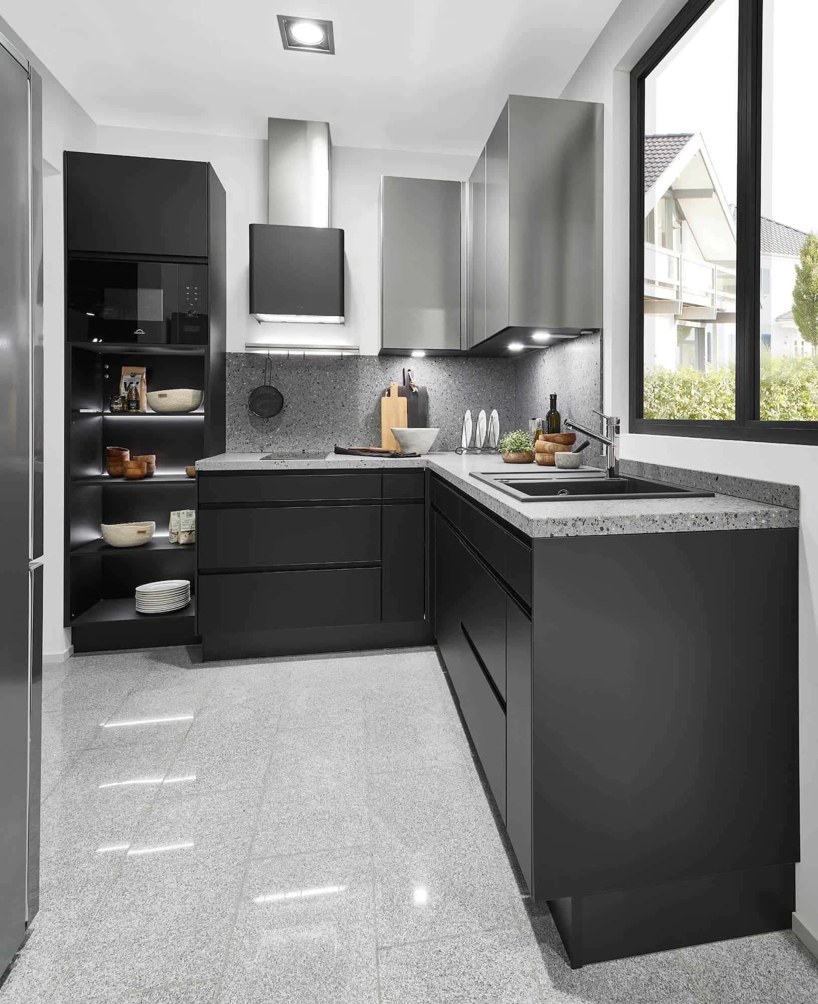 Nobilia Touch Designküche schwarz grifflos