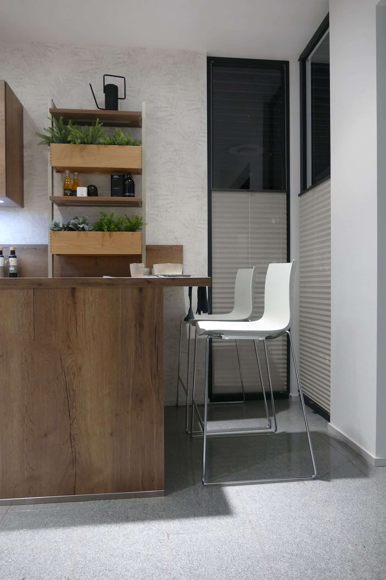 Nobilia U-Küche modern mit Esstheke Eiche Savanna