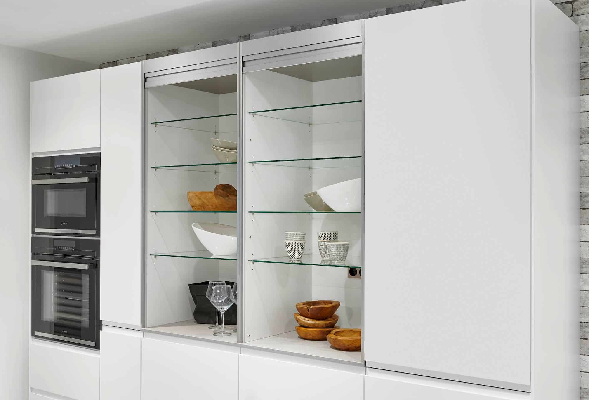 Wandschrank Glaseinsatz Jalousienschrank