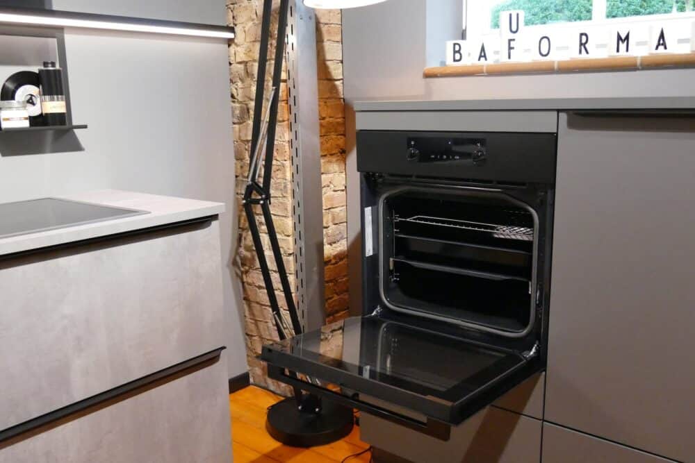 Backofen Bauformat moderne L-Küche grau