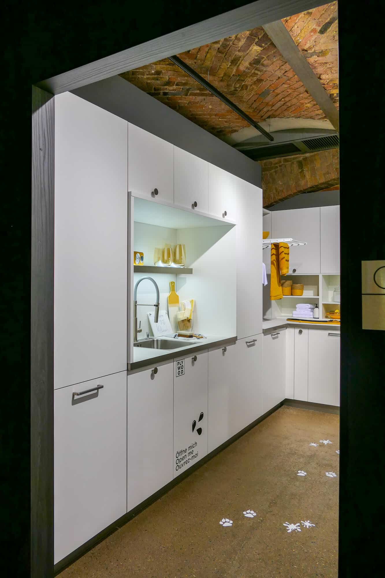 Hauswirtschaftsraum Bauformat moderne Inselküche Rhodos