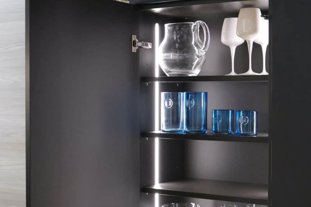 Unterschrank Bauformat moderne Inselküche Kitzbühel