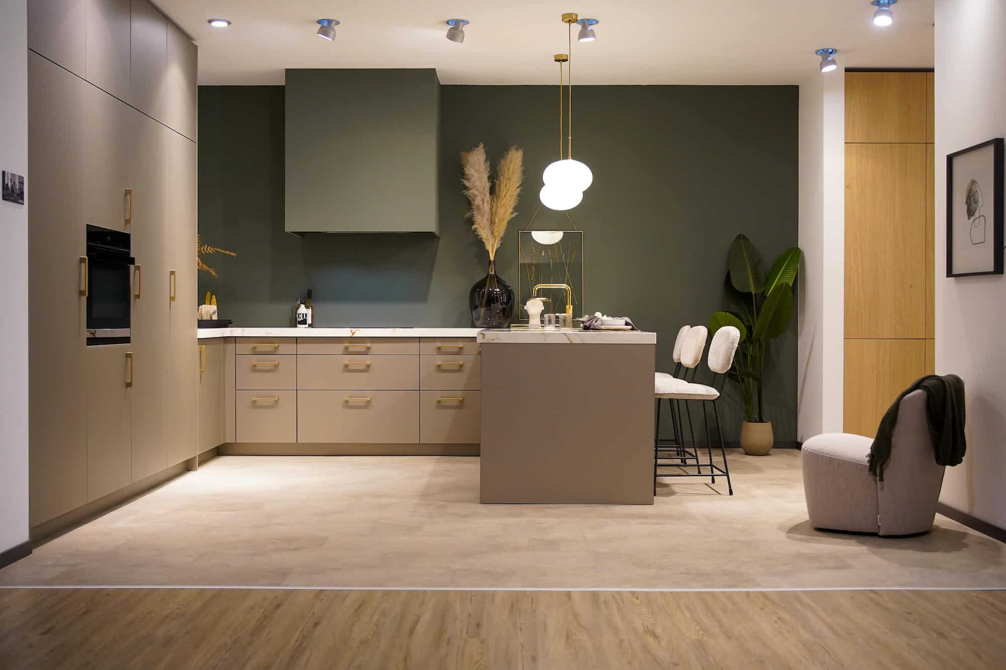 Ballerina U-Küche modern beige smart Glas mit Echtholz Schrank