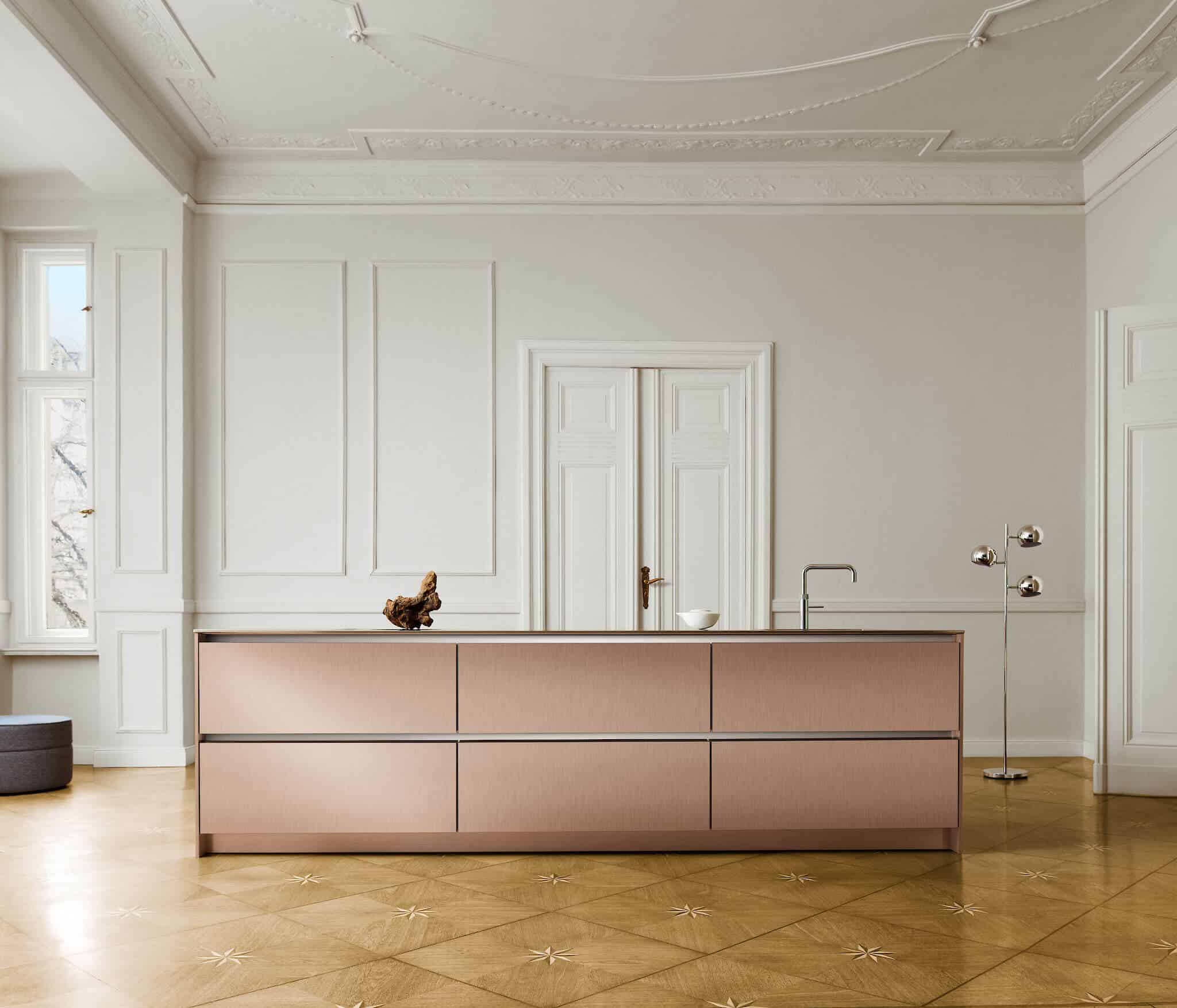 Siematic S2 Design Inselküche Rose Gold grifflos