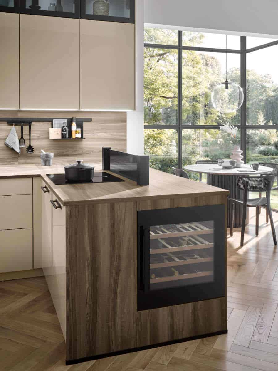 Burger moderne U-Küche Lack hochglanz beige